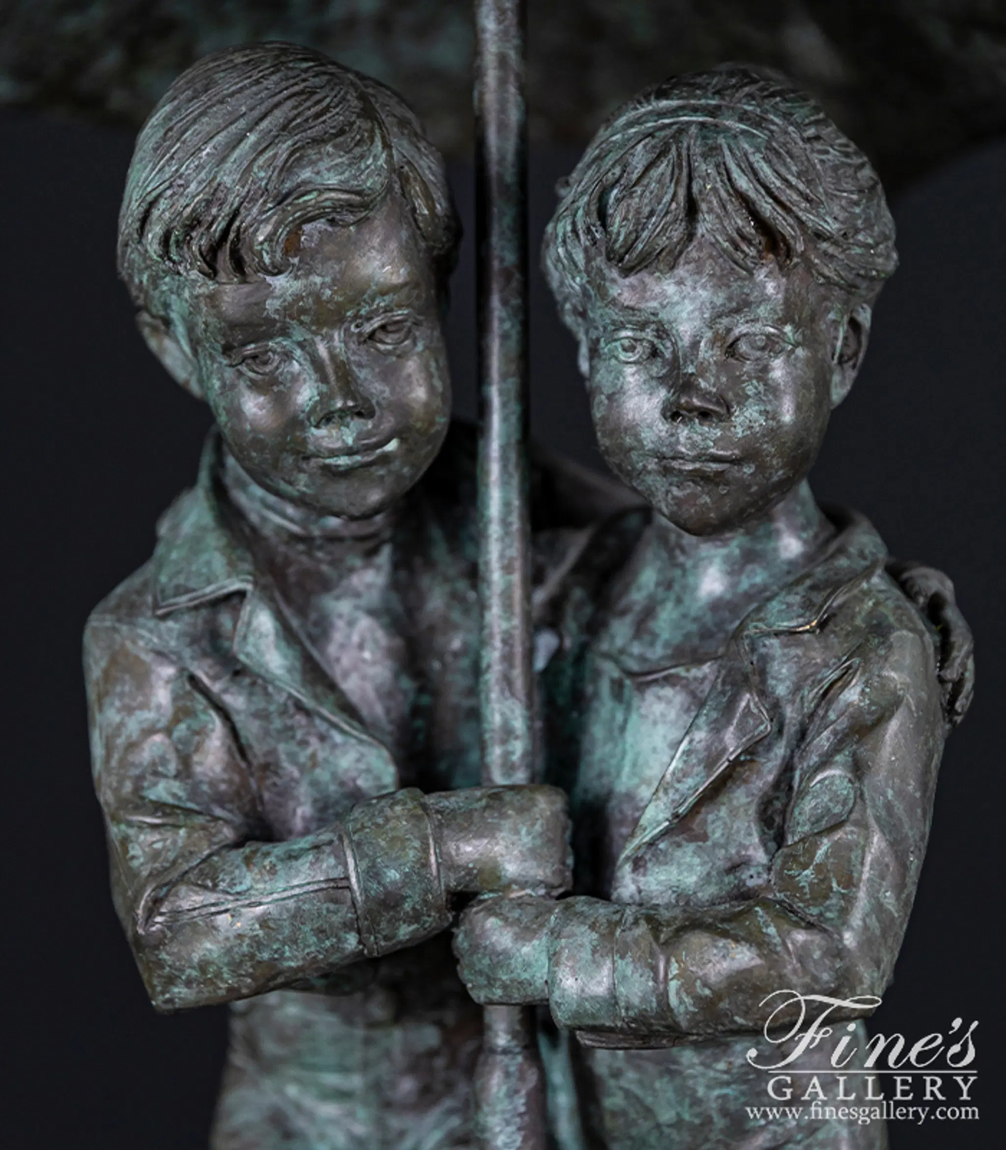 アンリ 木彫り人形 Boy with Dove &amp; Umbrella アンリ 木彫り人形 Boy with Dove & Umbrella